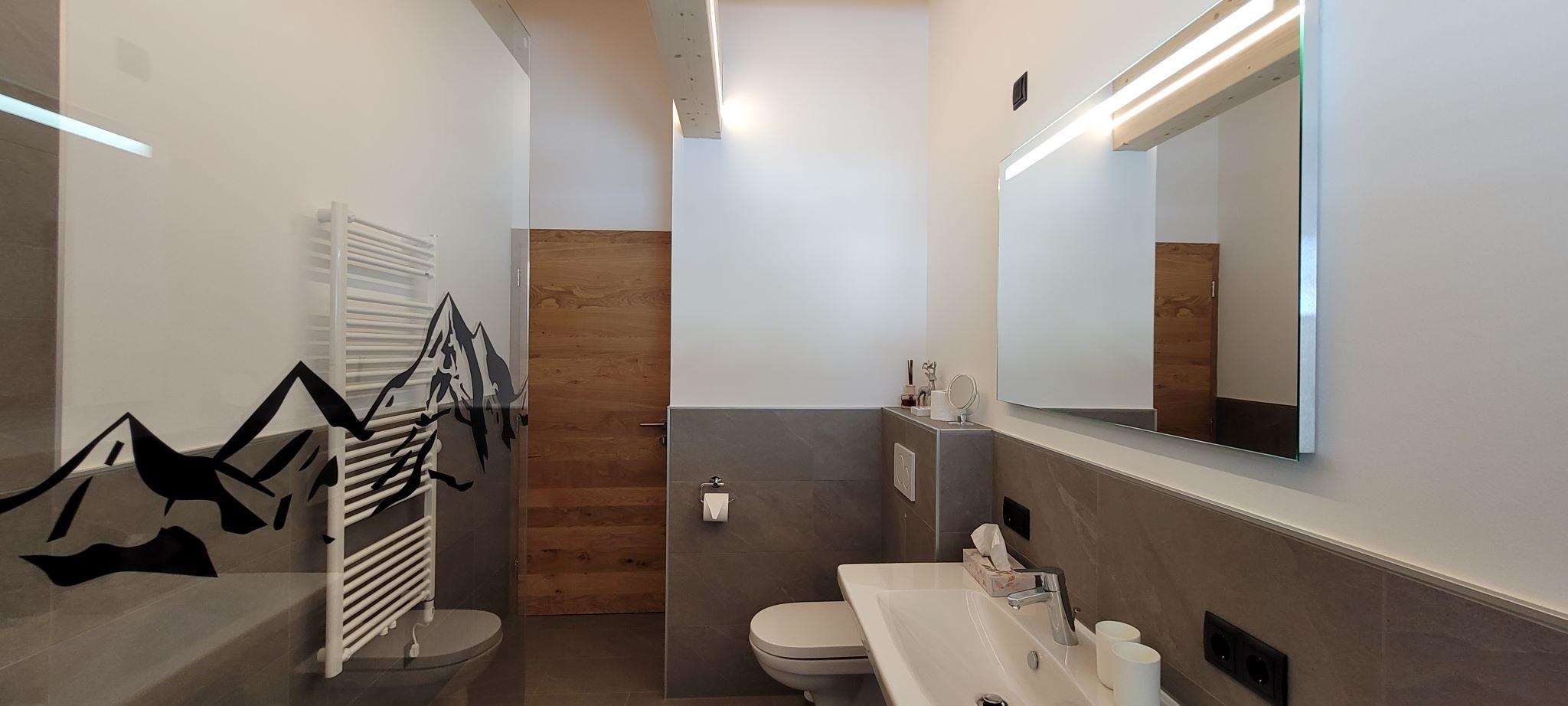 Bathroom of the Venetblick apartment
